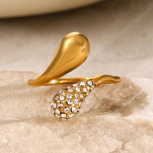 Gold Zircon Water drop Ring