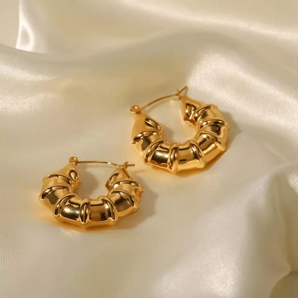 Twisted Circle Bamboo Hollow Hoop Earrings